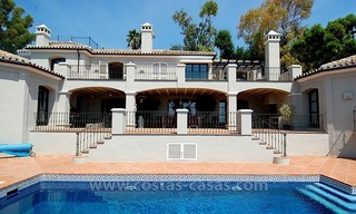 Luxe rustieke villa te koop in Marbella – Benahavís 3