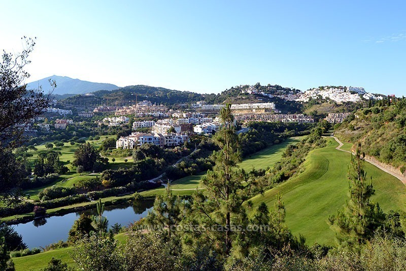 Te koop tussen Marbella en Benahavís: appartementen golf