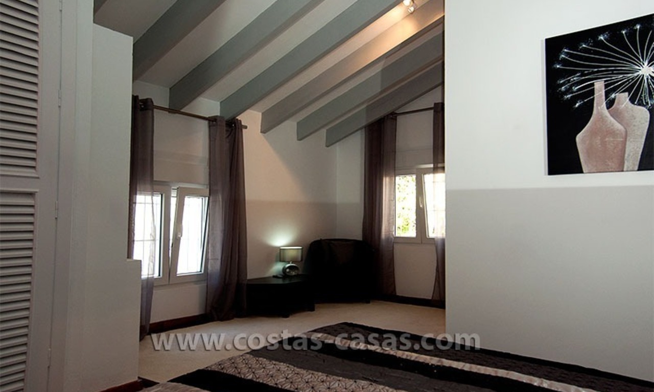 Te koop: Ruime, volledig toegeruste en gerenoveerde villa in Marbella stad 22