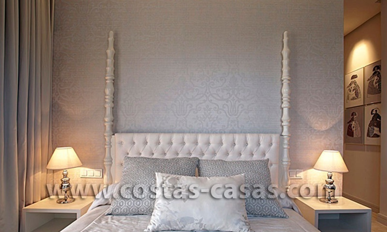 Te koop: Uitzonderlijk goed gelegen, nieuwe luxe villa in Nueva Andalucía, Marbella 6