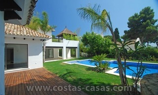 Te koop: Nieuwe luxe strandvilla in Marbella 2