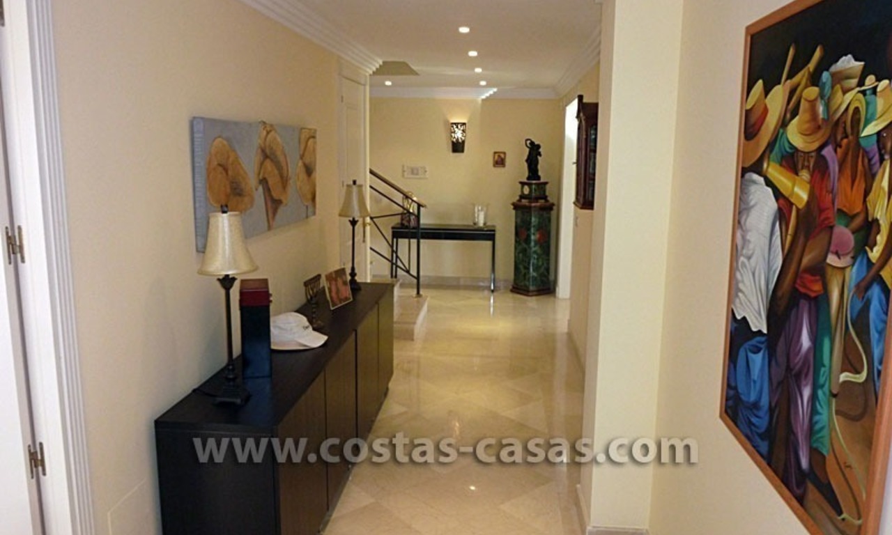 Groot luxe duplex penthouse te koop in Nueva Andalucía – Marbella 5