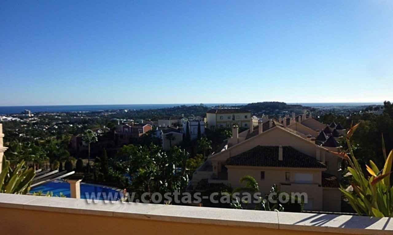 Groot luxe duplex penthouse te koop in Nueva Andalucía – Marbella 10