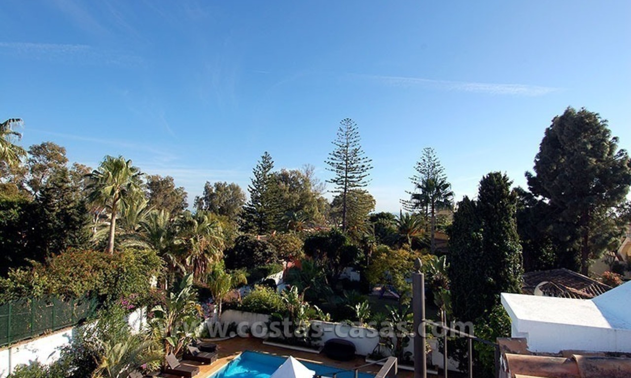 Te koop: Grote modern luxueuze villa nabij het strand in Marbella 6