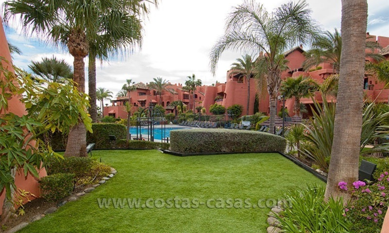 Te koop luxe tuin appartement in een exclusief eerstelijns strand complex op de New Golden Mile tussen Marbella en Estepona 5