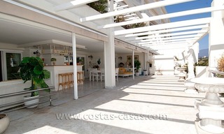 Exclusief appartement te koop in Playas del Duque – eerstelijns strandcomplex te Puerto Banús, Marbella 1