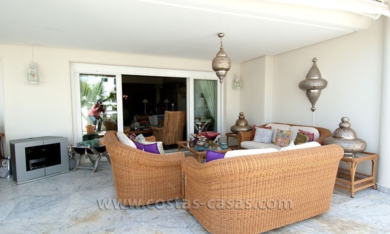 Te koop: Exclusief appartement in Playas del Duque – eerstelijns strandcomplex te Puerto Banús, Marbella 5
