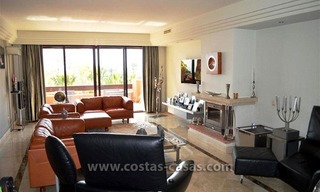 Te koop: Luxueus Penthouse nabij Puerto Banús – Marbella 11
