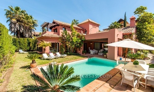 Koopje! Villa in golf en countryclub tussen Marbella en Estepona 