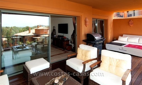 Opportuniteit! Luxe appartement te koop aan de golf met zeezicht in Marbella - Benahavis 