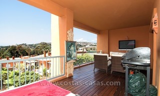 Opportuniteit! Luxe appartement te koop aan de golf met zeezicht in Marbella - Benahavis 4