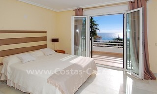 Eerstelijn strand huis te huur voor vakantie tussen Marbella en Estepona, Costa del Sol, Spanje 11