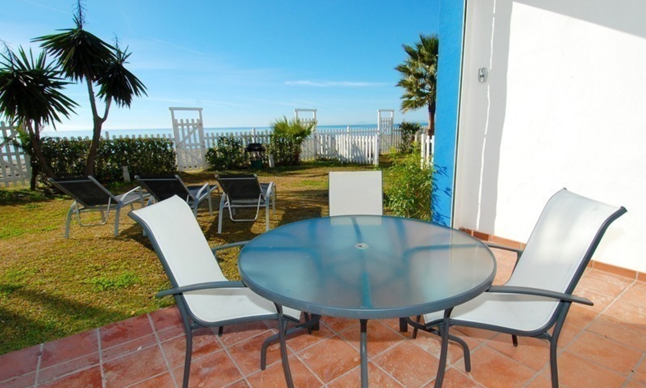 Eerstelijn strand huis te huur voor vakantie tussen Marbella en Estepona, Costa del Sol, Spanje 9
