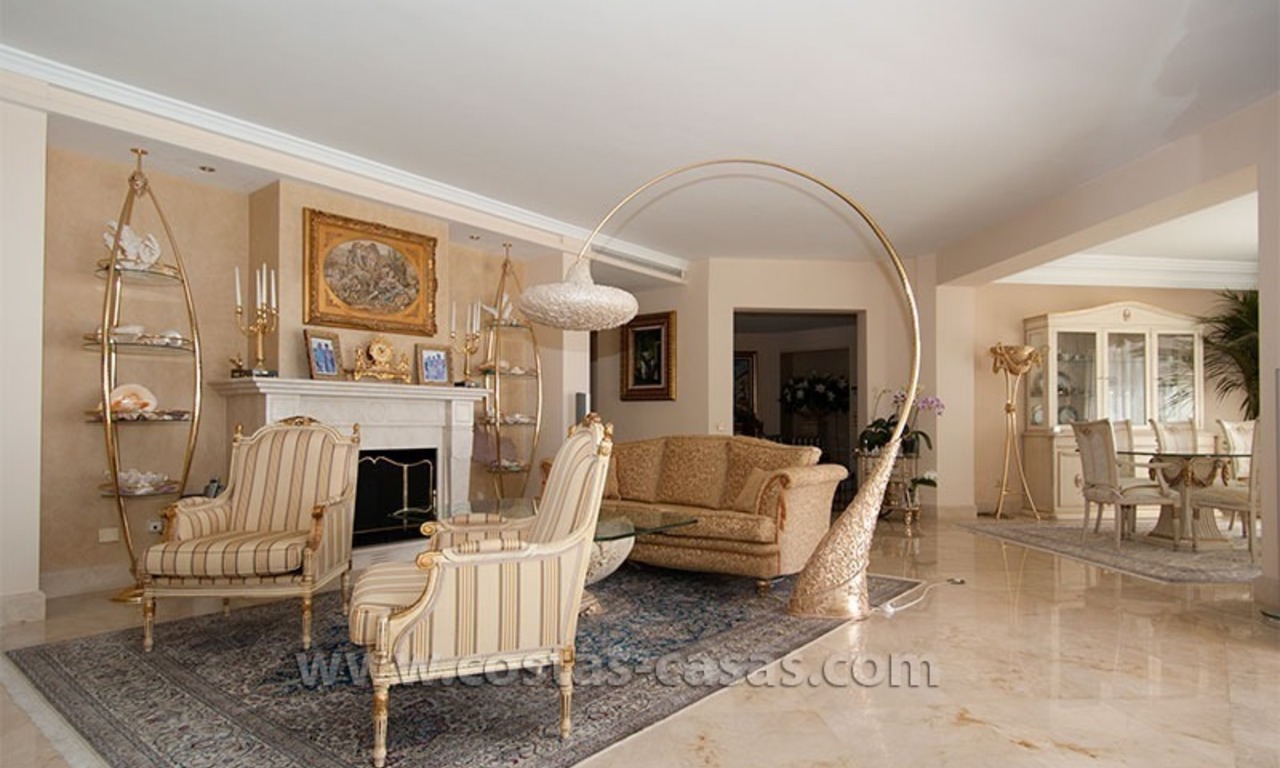 Te koop: Luxueuze Villa in Mediterrane Stijl op de Golden Mile in Marbella 15