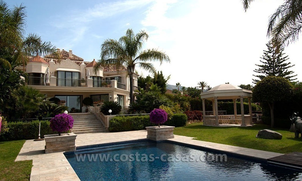 Te koop: Luxueuze Villa in Mediterrane Stijl op de Golden Mile in Marbella 9