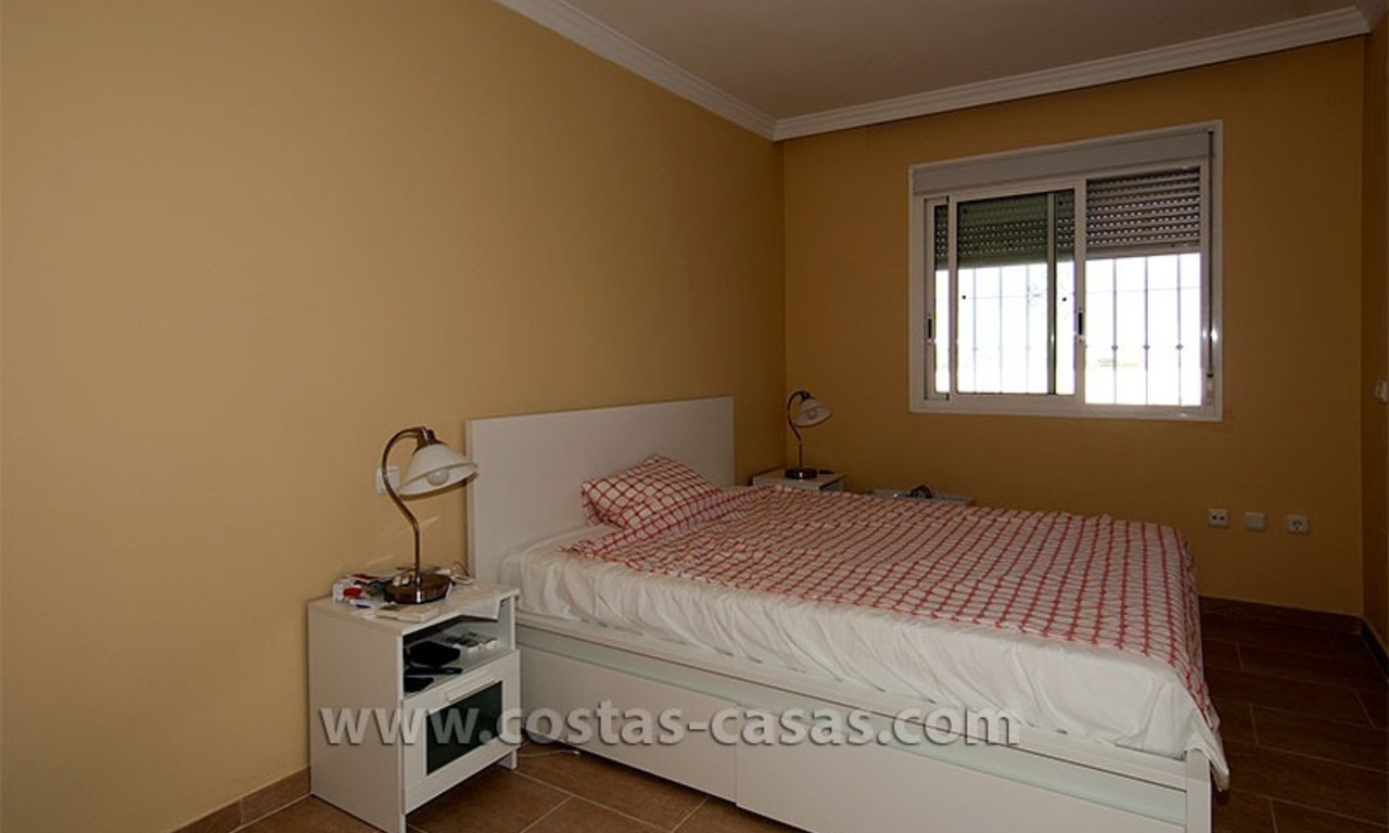 Te koop: Perfect gelegen penthouse appartement nabij Puerto Banús, Marbella 9