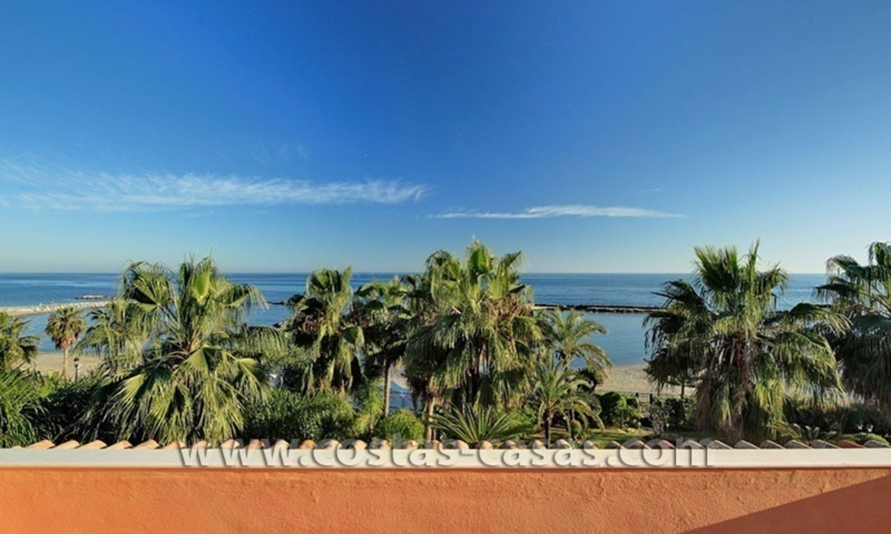 Exclusief beachfront penthouse te koop in Puerto Banus, Marbella 5