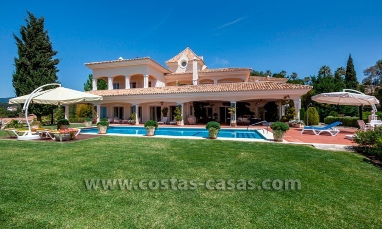 Te koop: Enorme villa nabij golfbanen te Benahavís – Marbella 5