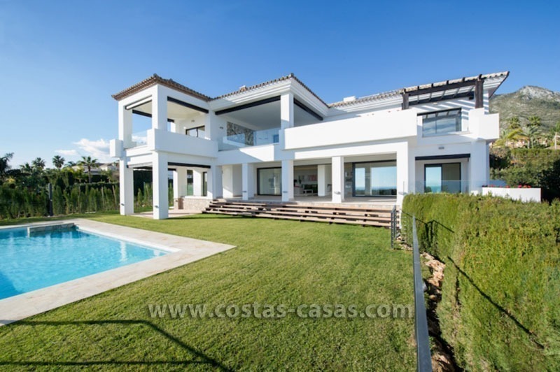 Moderne luxe villa te koop in Sierra Blanca te Marbella