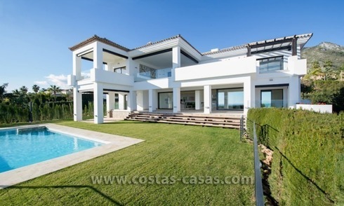 Moderne luxe villa te koop in Sierra Blanca te Marbella 