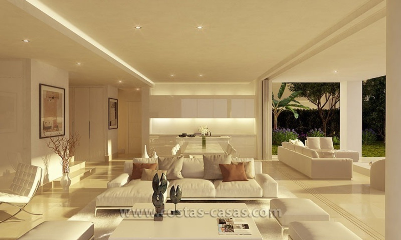 Nieuwe moderne villa te koop met grote terrassen in oost Marbella 4