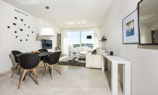 Moderne Mediterrane appartementen te koop met een eigen privé lagune aan de Costa del Sol 20070 