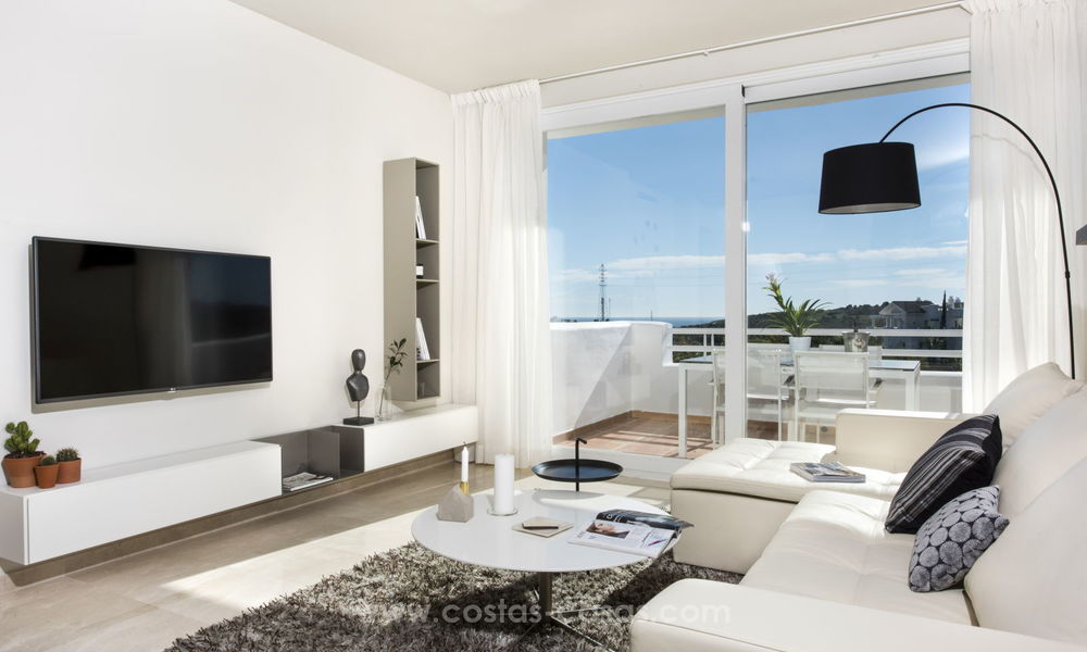 Moderne Mediterrane appartementen te koop met een eigen privé lagune aan de Costa del Sol 20071
