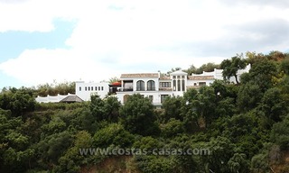 Te koop: Ruime klassieke villa op country club in Benahavís – Marbella 25