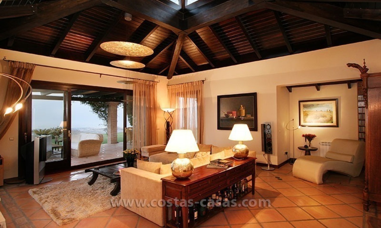 Te koop: Villa op unieke locatie met groot perceel in Benahavís – Marbella 37