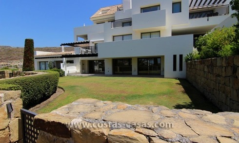 Te koop: Ruim 2-slaapkamer appartement op golfclub in Benahavís – Marbella 
