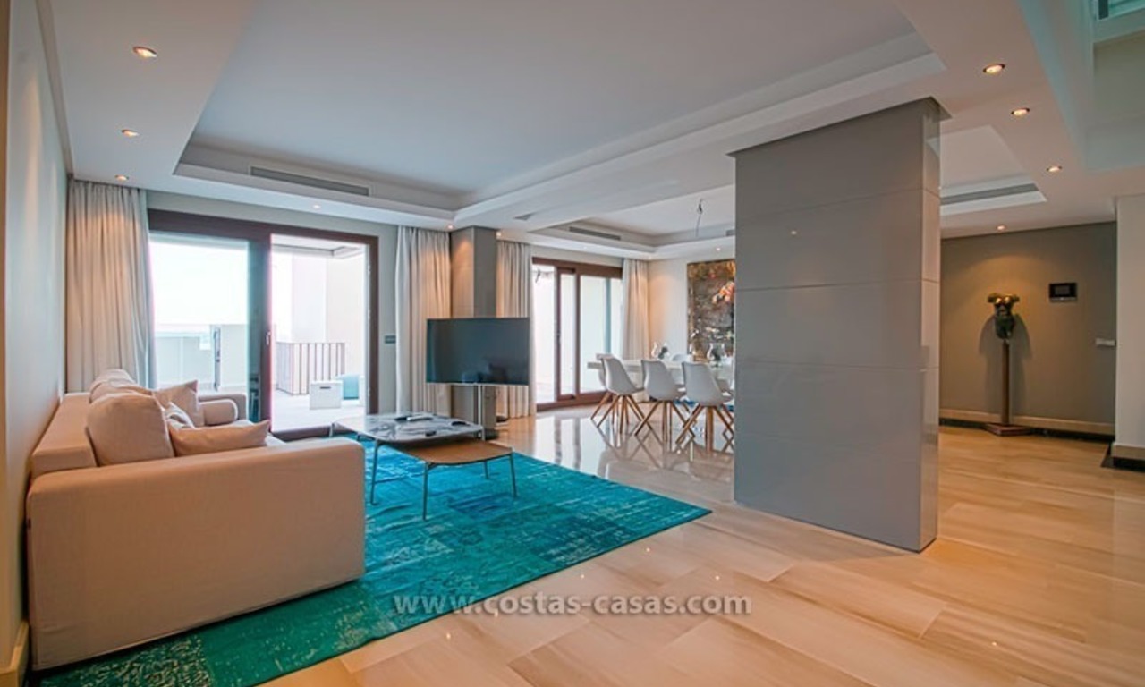 Te koop: Exclusief penthouse direct aan het strand op de New Golden Mile tussen Marbella en Estepona 5