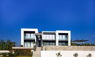 Stijlvolle moderne contemporaine villa te koop in Benahavis – Marbella 1235 
