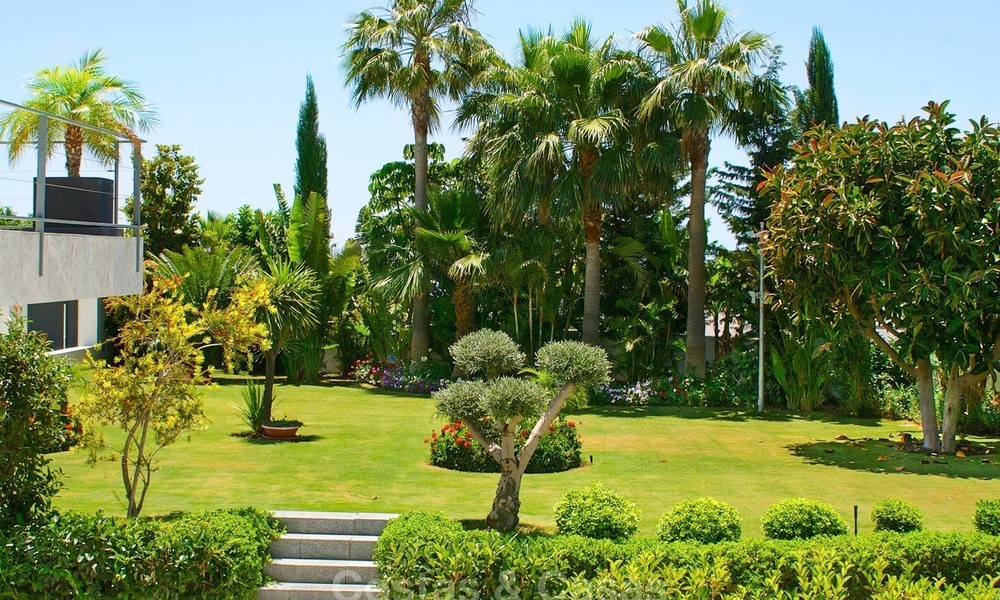 Stijlvolle moderne contemporaine villa te koop in Benahavis – Marbella 1237
