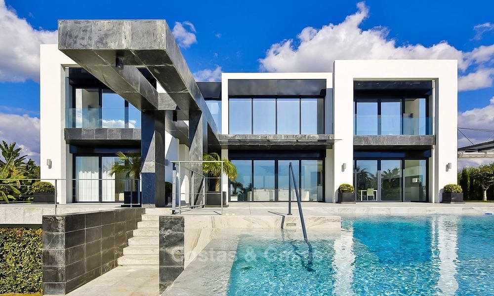 Stijlvolle moderne contemporaine villa te koop in Benahavis – Marbella 1239
