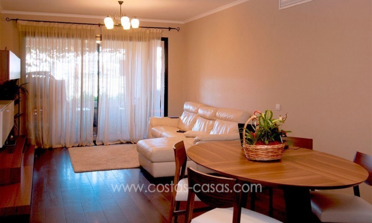 Luxe golf appartement te koop in Estepona – West Marbella 0
