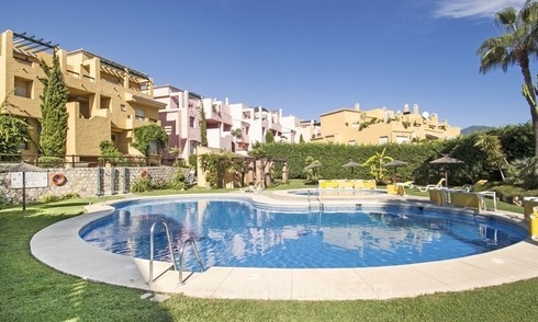 Luxe penthouse te koop in een eerstelijn golf complex in Guadalmina, San Pedro, Marbella 