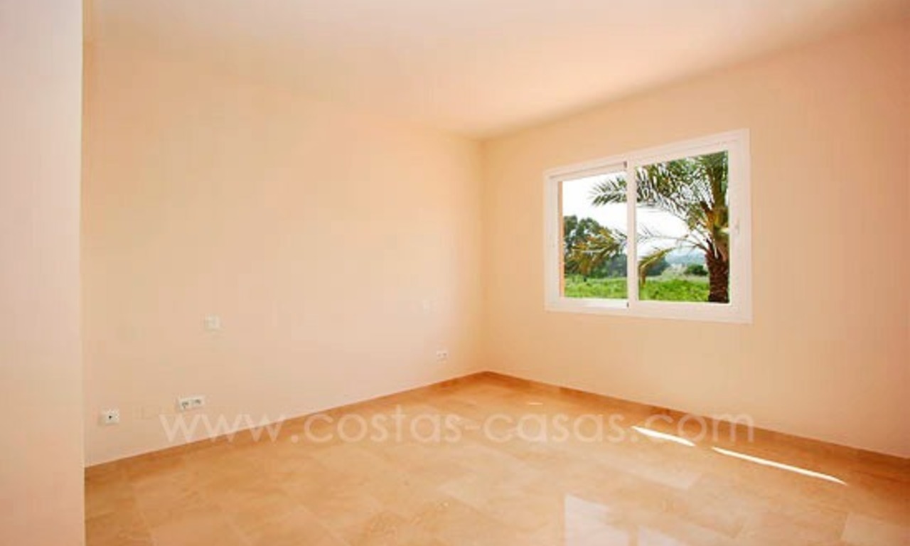 Huis te koop in Nueva Andalucia op wandelafstand van Puerto Banus, Marbella 7