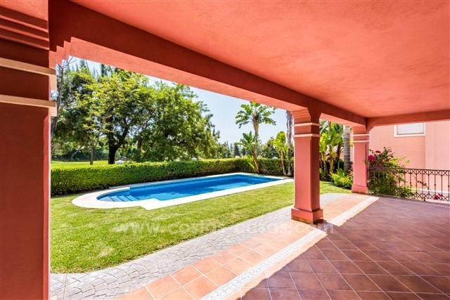 Koopje! Prachtige eerstelijns golf villa te koop in San Pedro, Marbella 10814