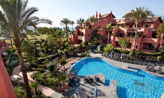Luxe penthouse te koop, eerstelijnstrand complex, New Golden Mile, Marbella - Estepona 5