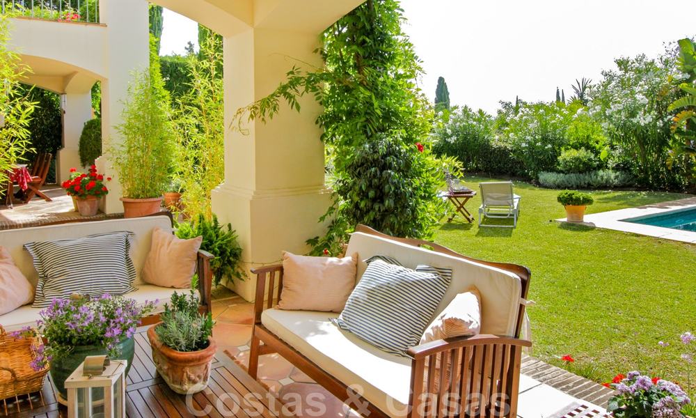 Luxe villa te koop met zeezicht in Sierra Blanca, Golden Mile, Marbella 23102