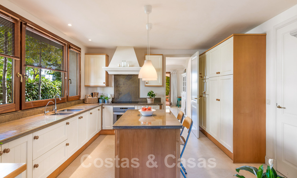 Luxe villa te koop met zeezicht in Sierra Blanca, Golden Mile, Marbella 29096