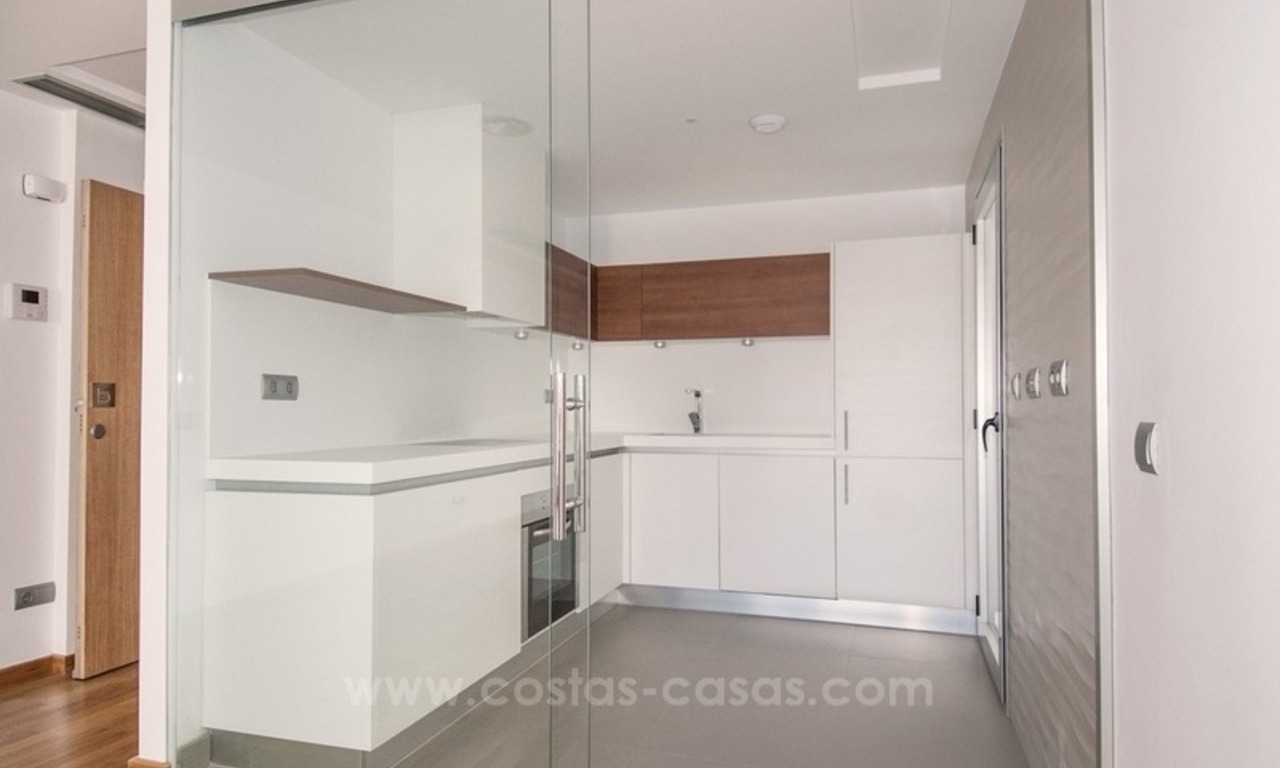 Nieuw en modern appartement te koop aan de strandzijde van San Pedro te Marbella 3