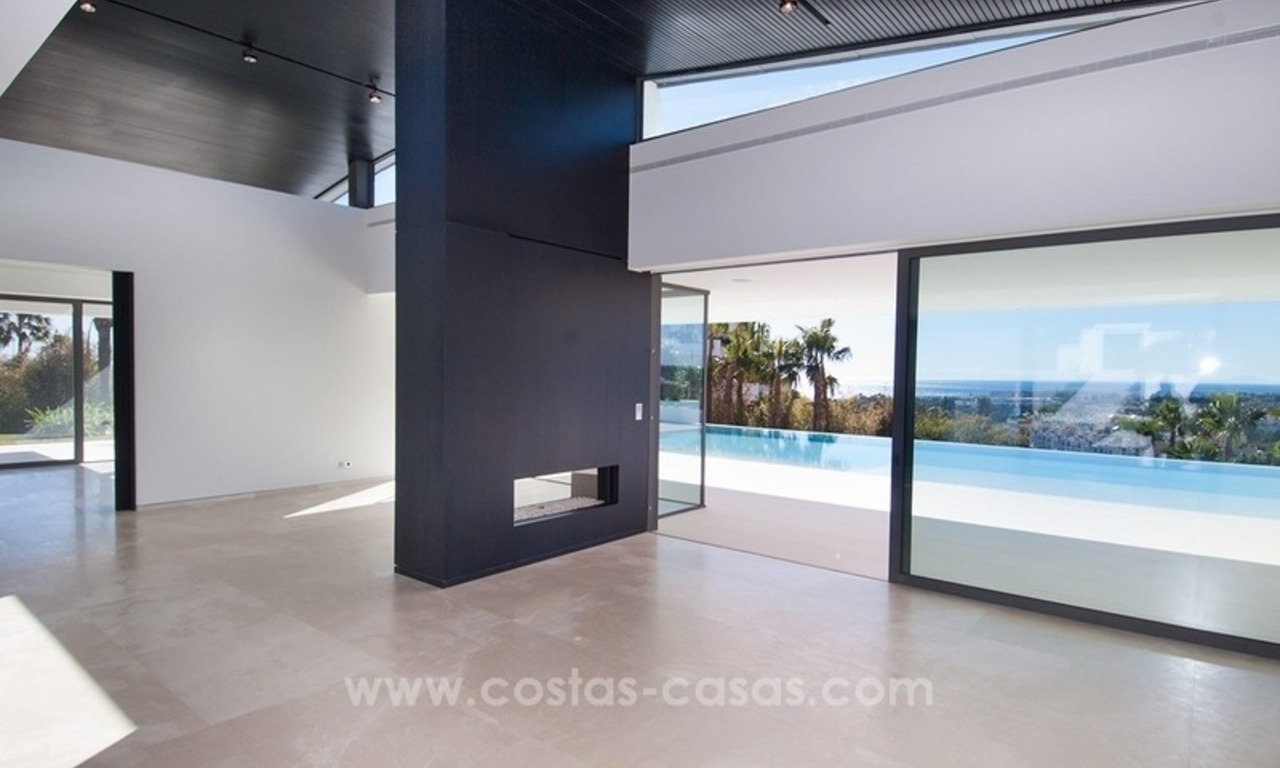 Nieuwe moderne villa te koop op de Golden Mile in Marbella 14
