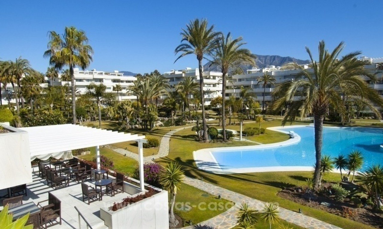 Appartement te koop in een luxe eerstelijn strand complex in Puerto Banus – Marbella 14
