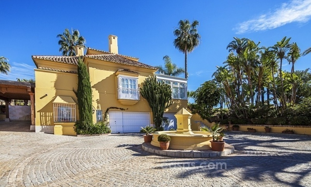 Paleisachtige villa te koop in Sierra Blanca, Marbella 3