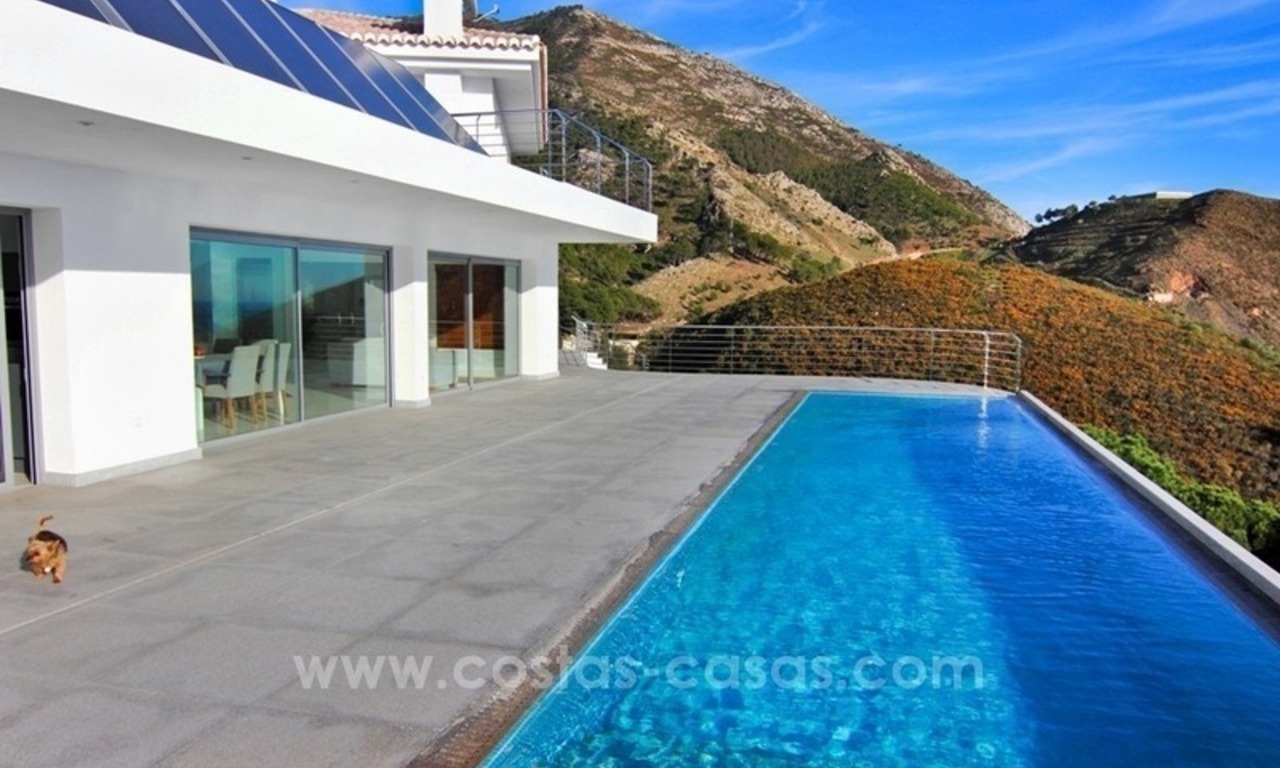 Nieuwe moderne villa te koop in Mijas 6