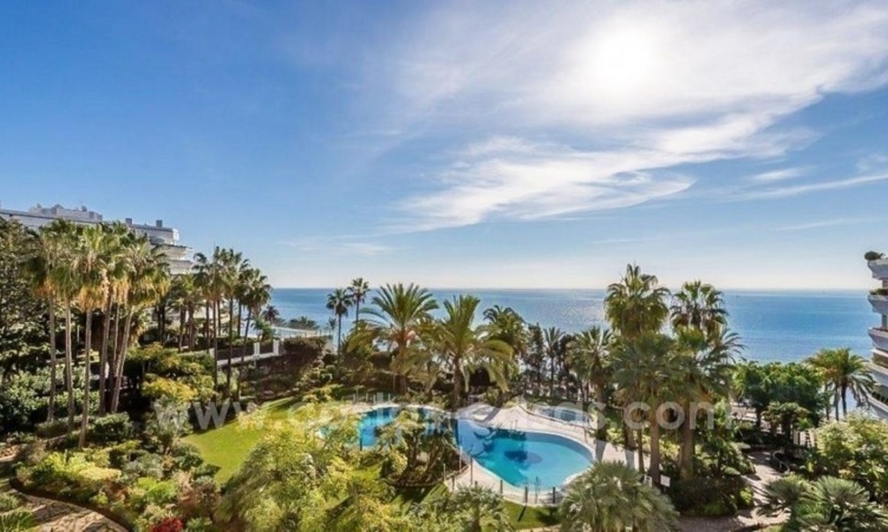 Gran Marbella te koop: Ruim luxe appartement, eerstelijn strand in centrum Marbella 0