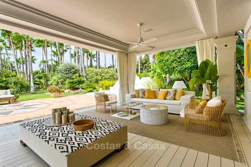 Te koop in Marbella, beachside: spectaculair landgoed - luxe villa, nabij het strand 11166 