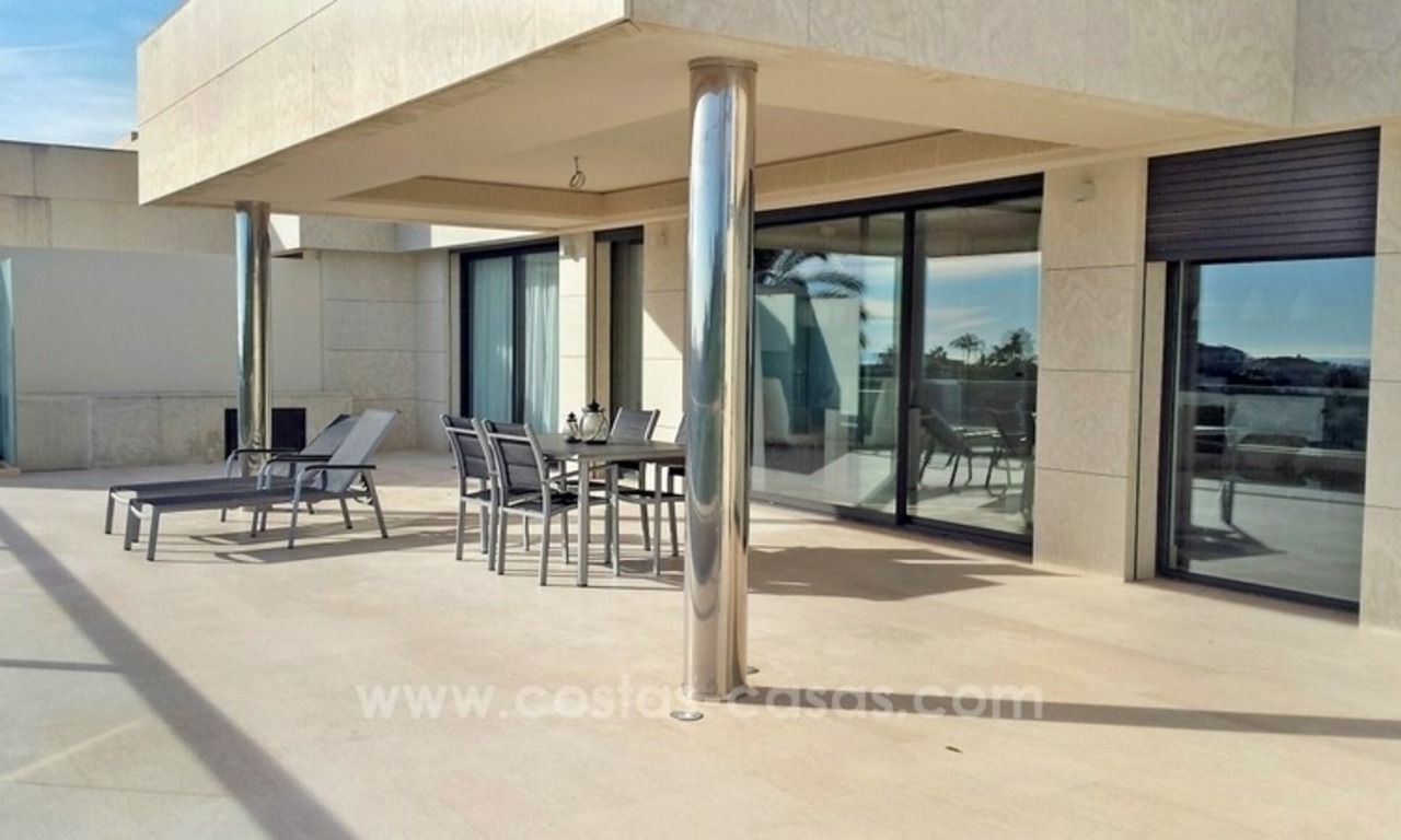 Modern nieuw luxe appartement te koop in Nueva Andalucia te Marbella 2