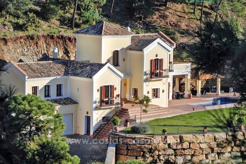 Recente luxe villa te koop in El Madroñal, Benahavis – Marbella